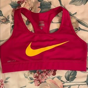 Nike pro sports bra